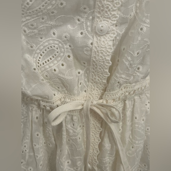 Adored Vintage Lace Blouse - Picture 4 of 6